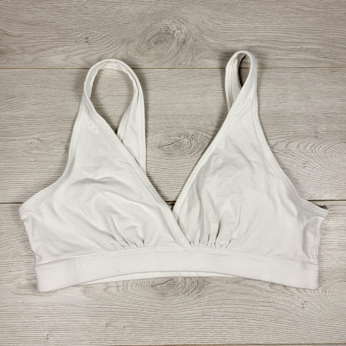 DOKN1 - Old Navy white Maternity Cross-Front Cotton Nursing Bralette. Size large