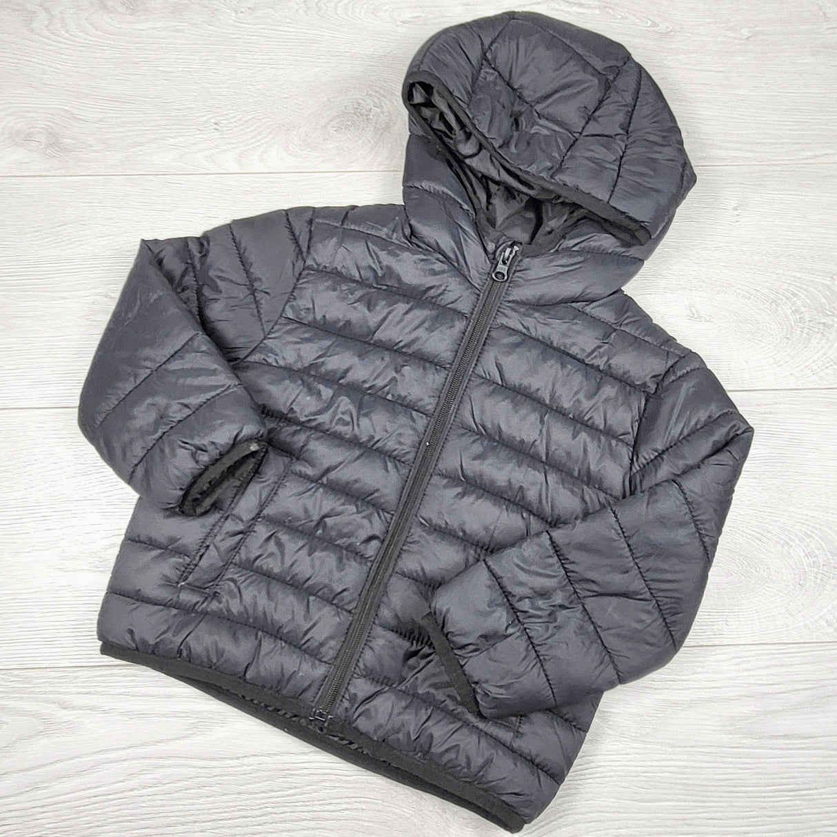 GFST1 - George puffer coat. Size 3T