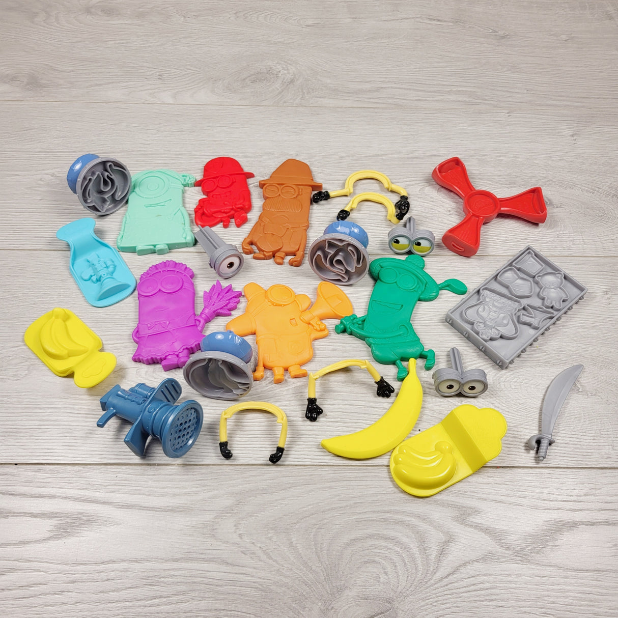 MHAN2 - Play-doh Minions lot
