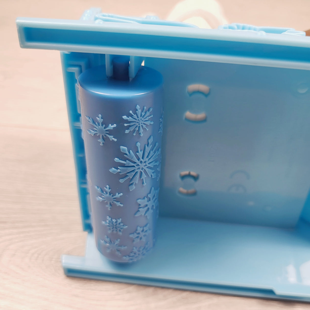 MHAN2- Play-Doh Frozen Olaf's Sleigh Ride Toy