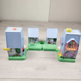 MHAN3 -  Vintage 1994 TAKARA Furry Families, Lion Family Enchanted Playhouse + furniture (sorry, no shipping)