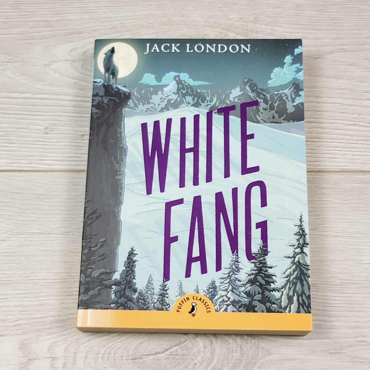 MASO1 - White Fang. Soft cover chapter book