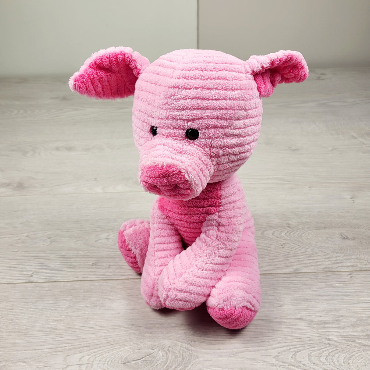 ALWE5 - Plush 8 inch pig toy