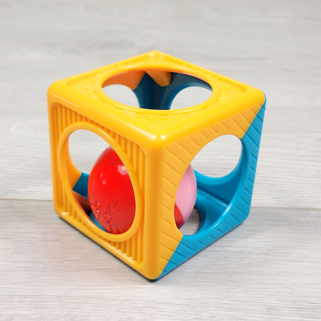 AMST1 - Rattle block