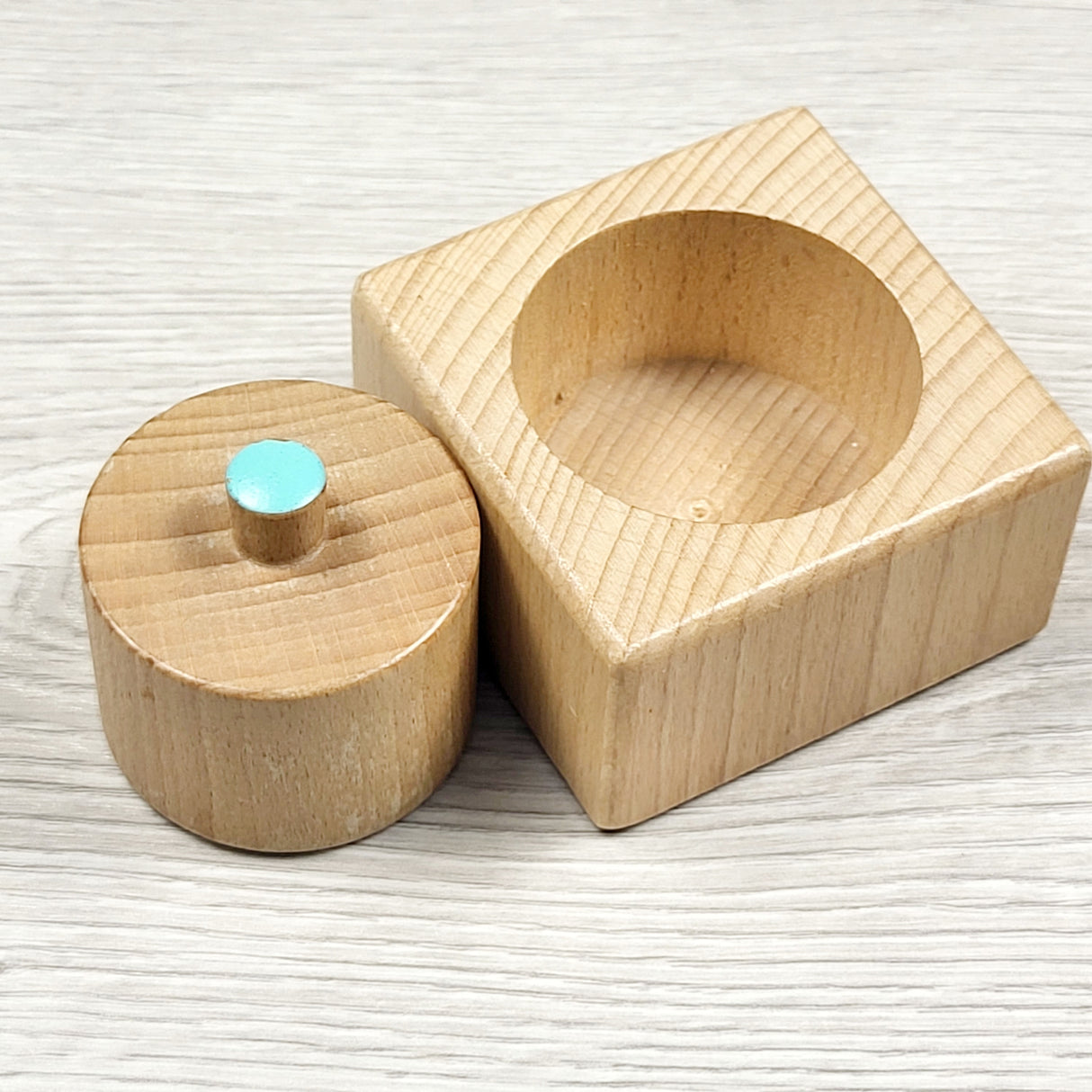 AMST1 - Lovevery Pincer Puzzle