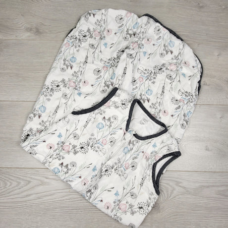 MWLL4 - Nest Designs bamboo blend sleep sackwith flowers and bunnies. Size 12m+