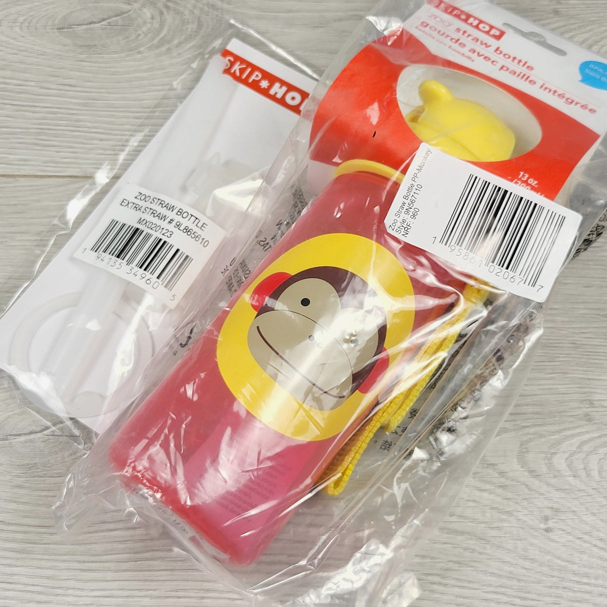 KAMG1 - NEW - Skip Hop Straw Bottle with Extra Straw