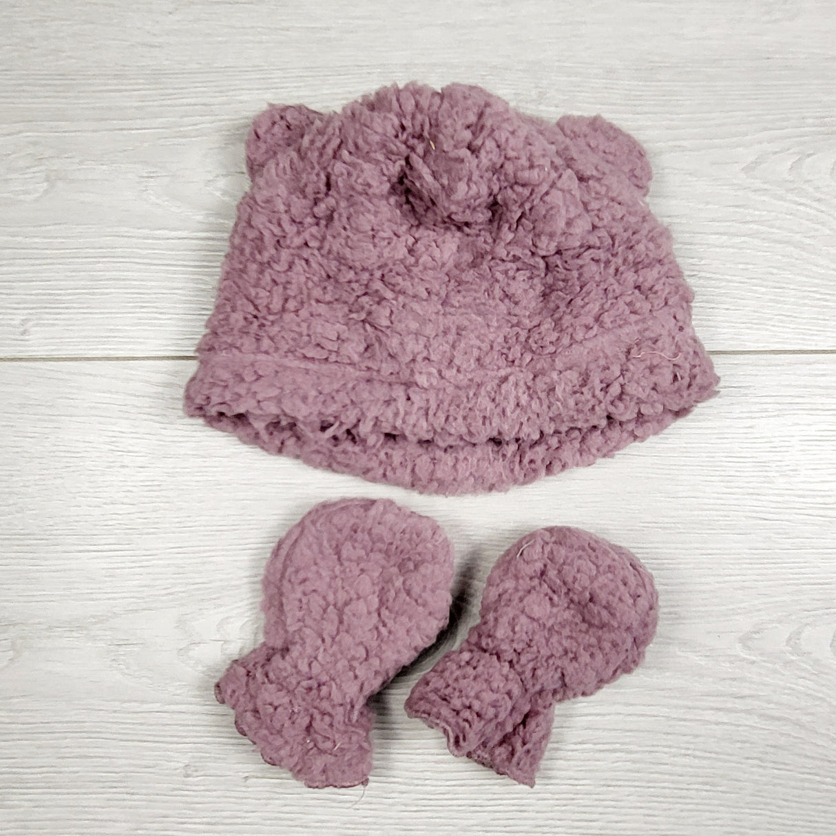 EHEM1 - Petit Lem purple sherpa hat + mittens. Size 9 months