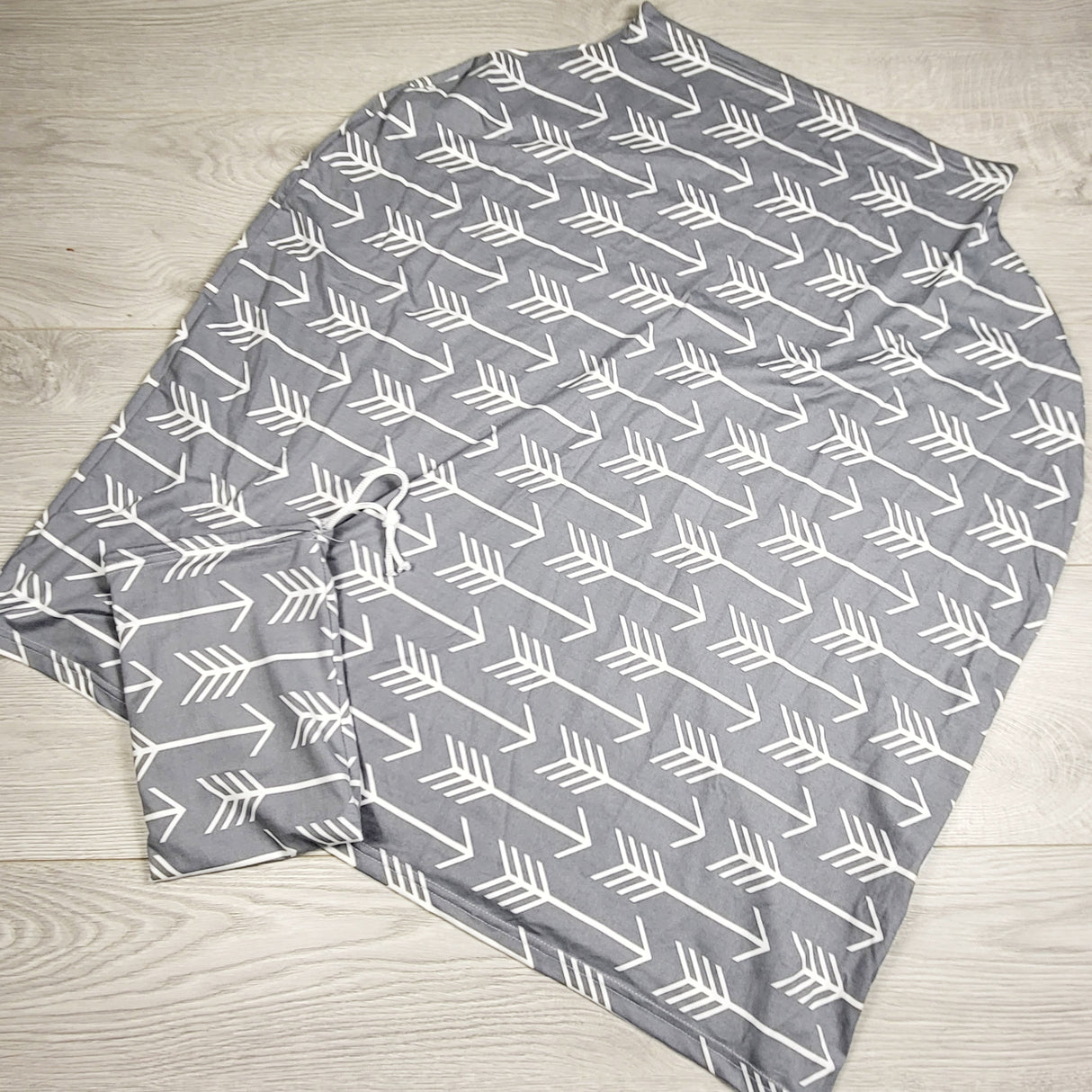 EHEM1 - Grey multi-use cover with arrows + carry bag