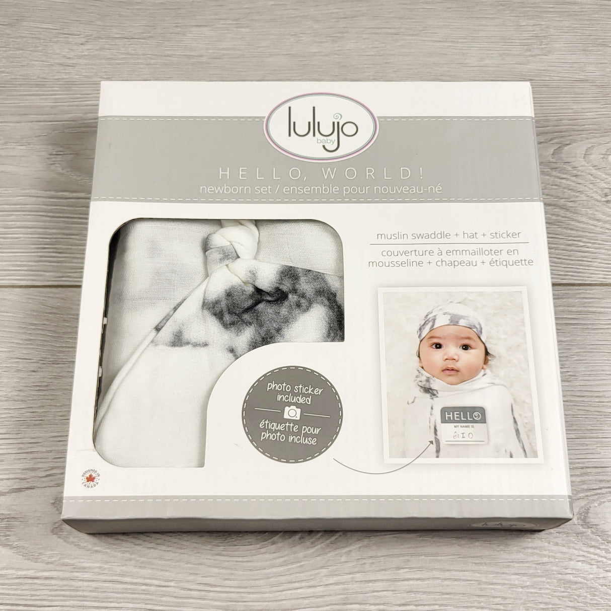 EHEM1 - NEW - Lulujo "Hello World" newborn set