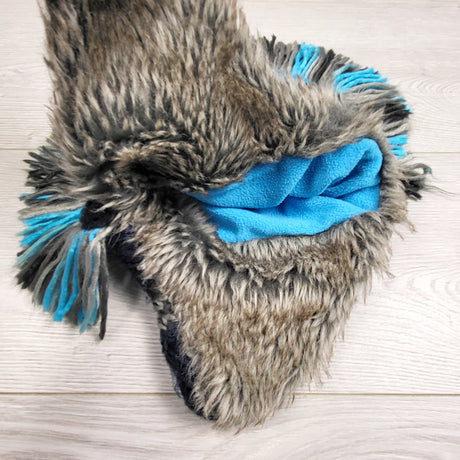 TEMA11 - Fleece lined Mohawk hat. Size 4-6X