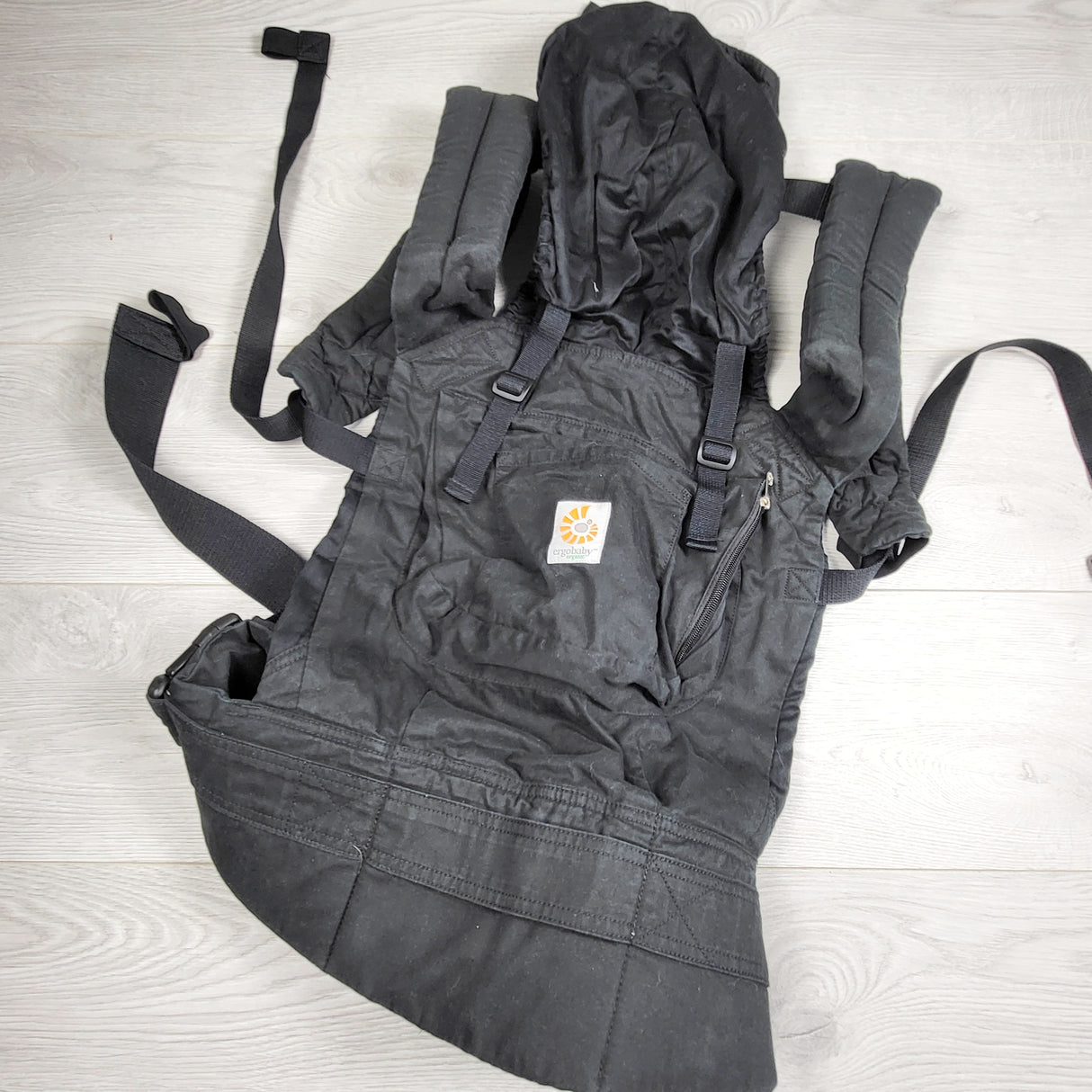 RXC1 - Ergobaby all position baby carrier