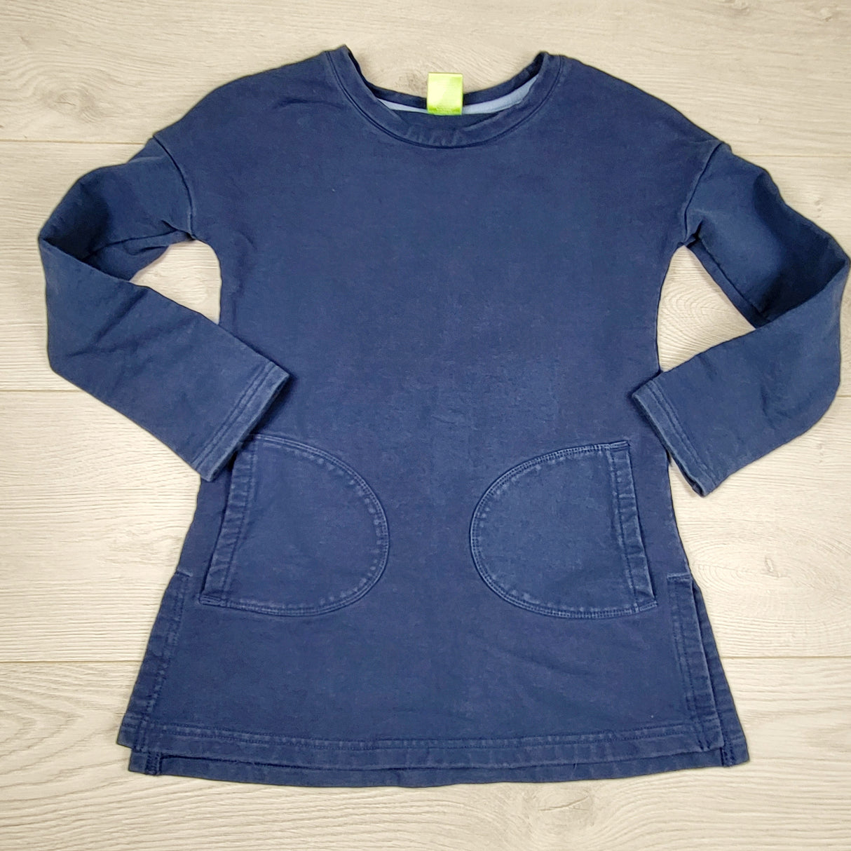 DAMO1 - Peekaboo Beans blue long sleeved dress with pockets. Size 5T