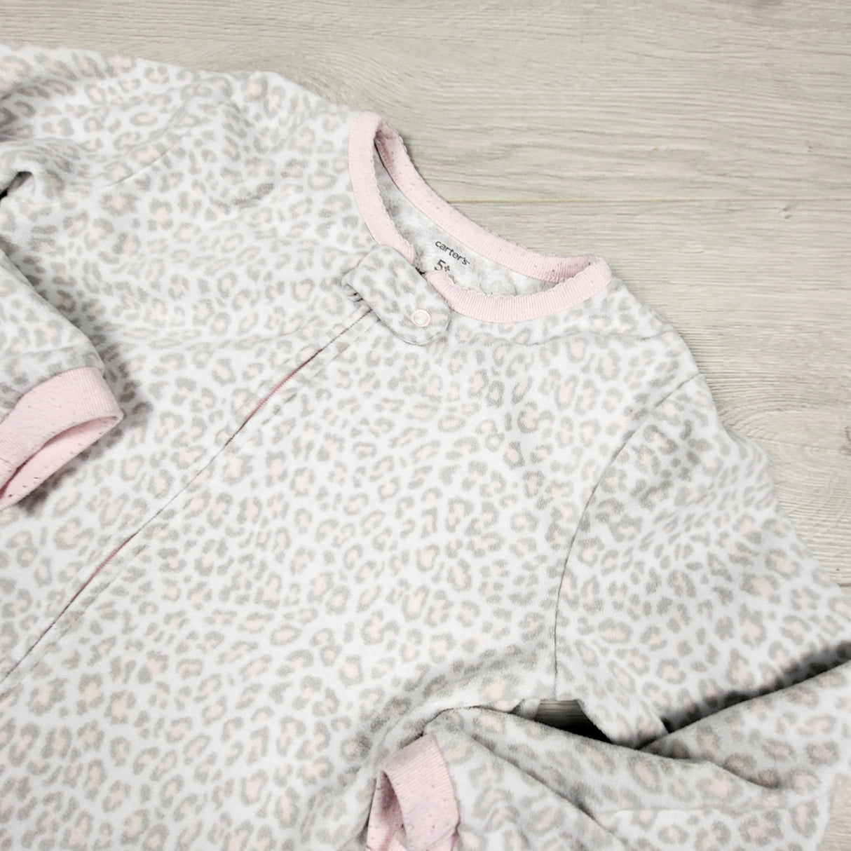 DAMO1 - Carters leopard print zippered fleece sleeper. Size 5T