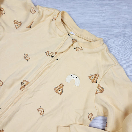 AMST4- Pekkle yellow zippered cotton sleeper with macaroni and cheese. Size 18 months