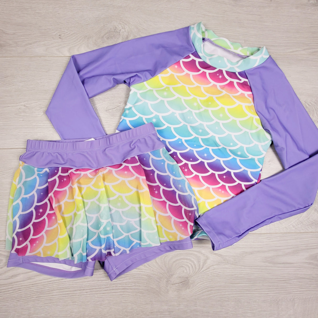DLJ2 - Purple mermaid 2pc swim set. Size 8/9