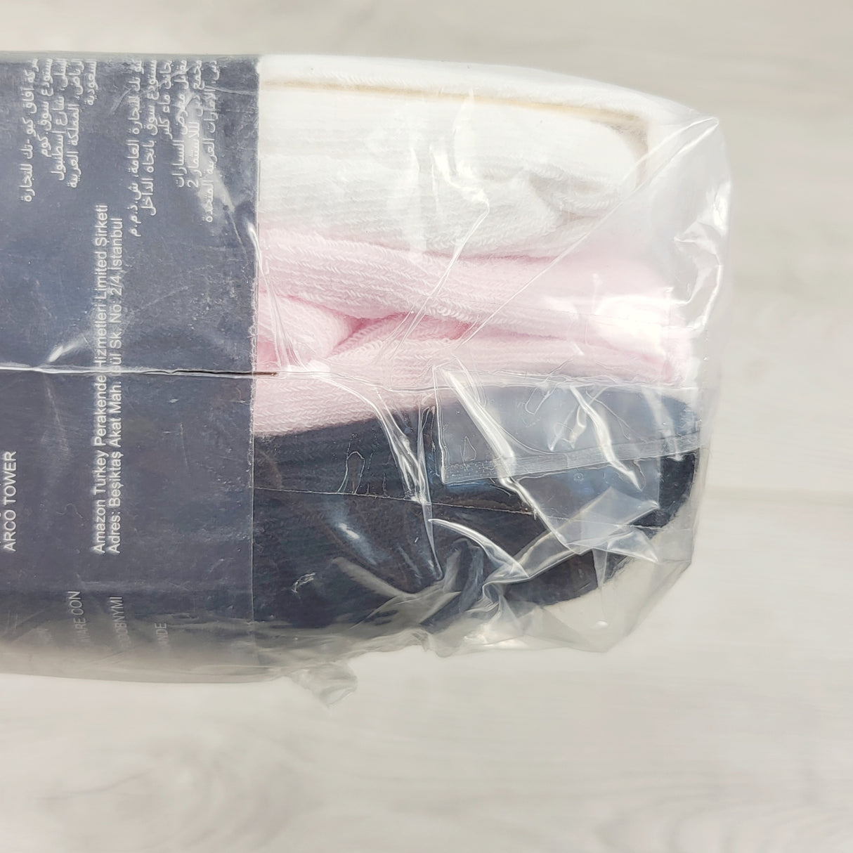 TCLW1 - NEW - Amazon Essentials 3-pack of tights. Size 4-6X