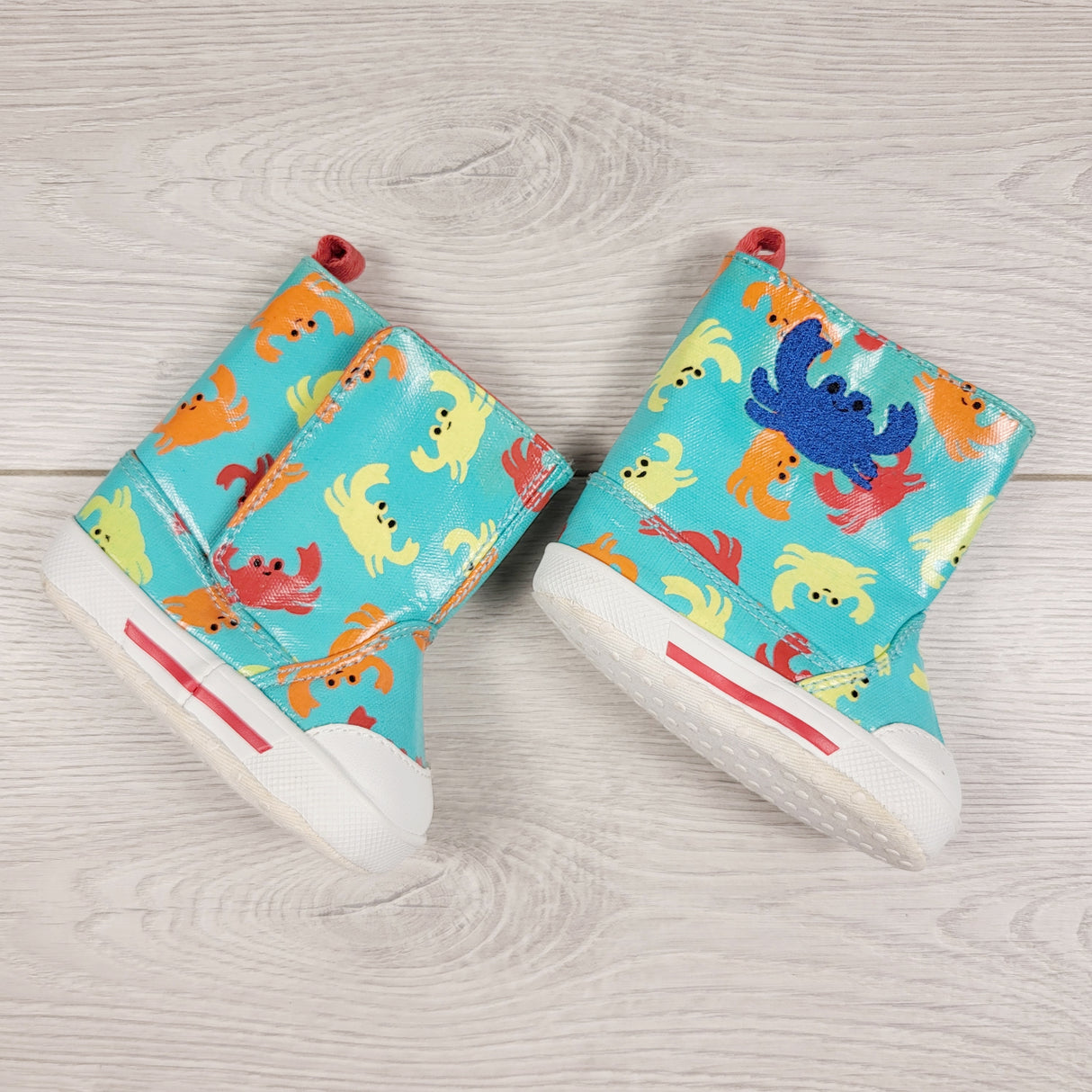 KAMG2 - Joe Fresh soft soled rain boots with crabs. Infant size 2