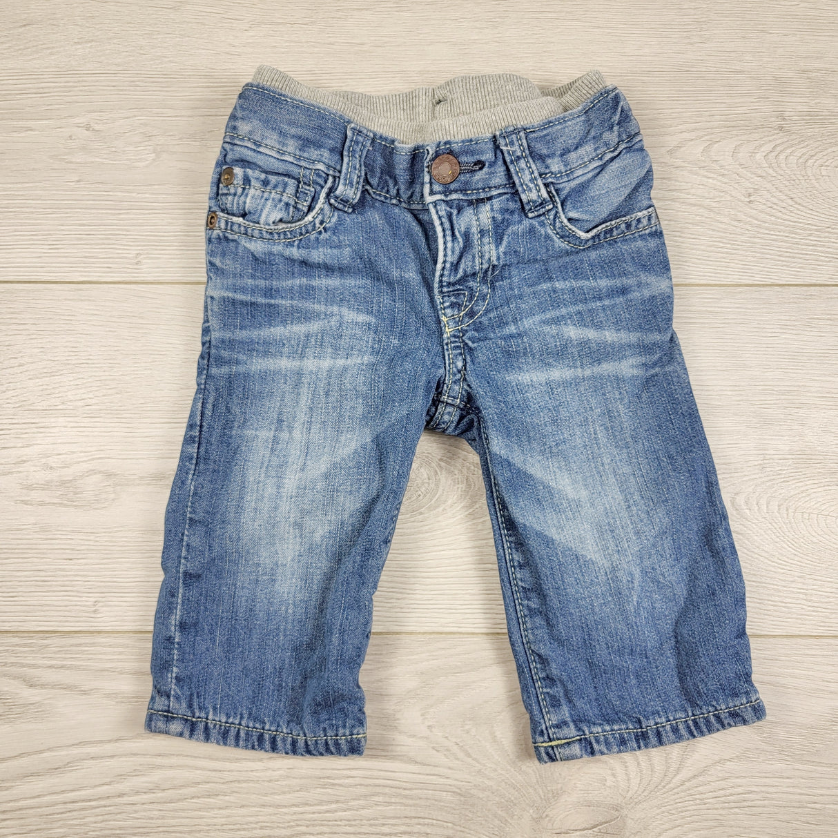 KAMG22 - Gap jersey line jeans with cotton waistband. Size 6-12 months