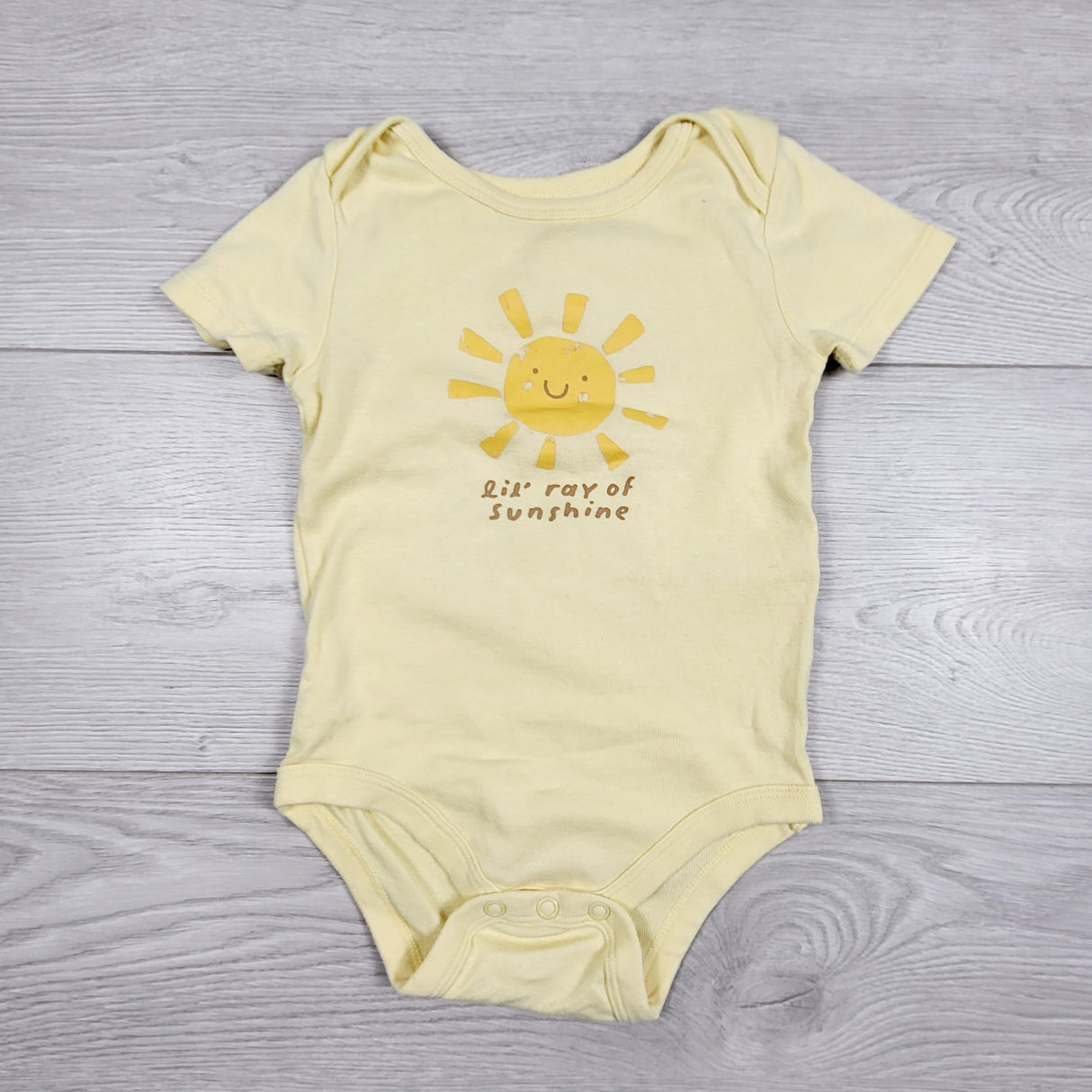 KAMG22 - Joe yellow bodysuit with sun. Size 12-18 months