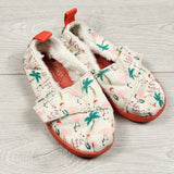 DAMO2 - Toms fur lined canvas shoes with Christmas flamingos. Size 8