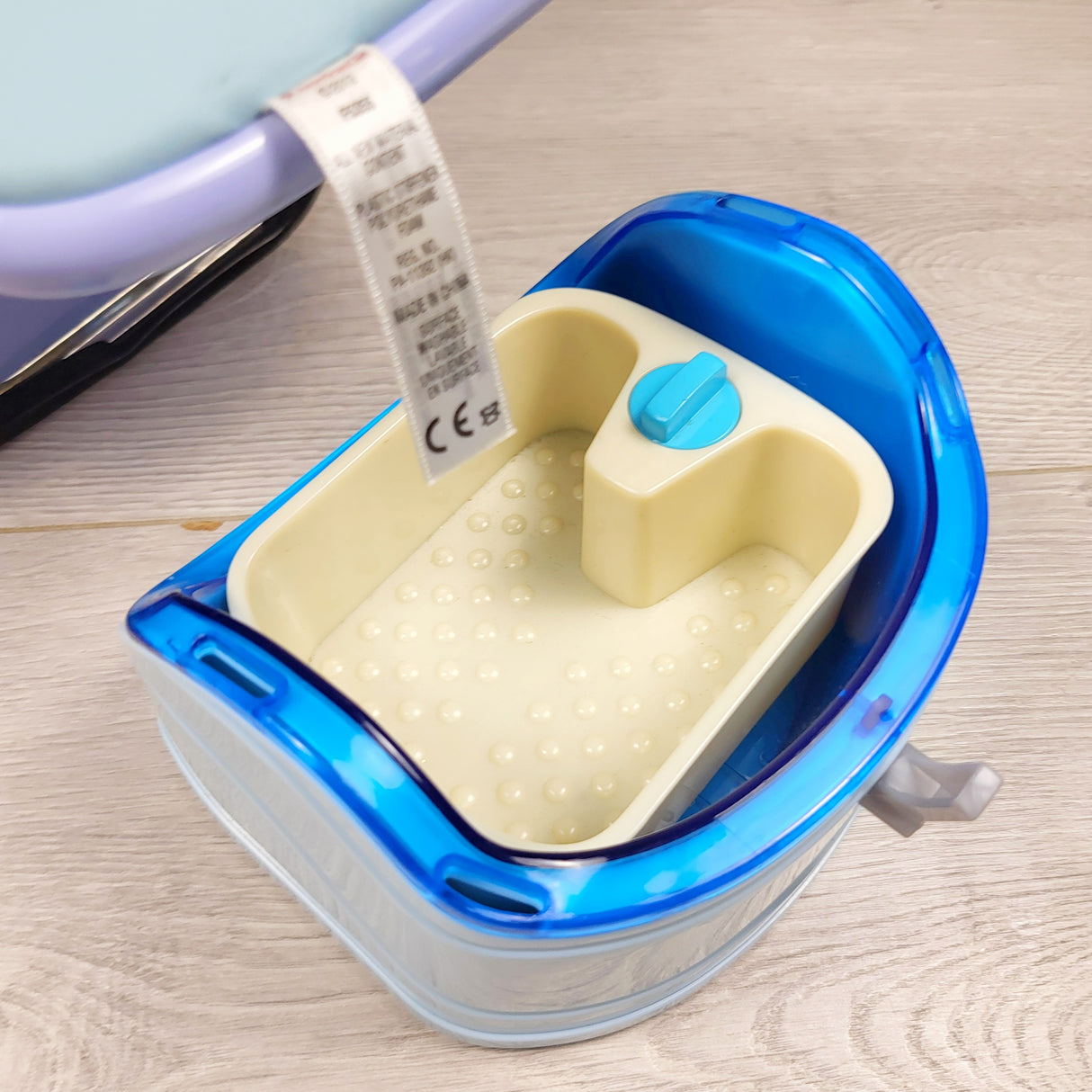 DAMO2 - American Girl Doll Spa Chair for 18 inch dolls (sorry, no shipping)