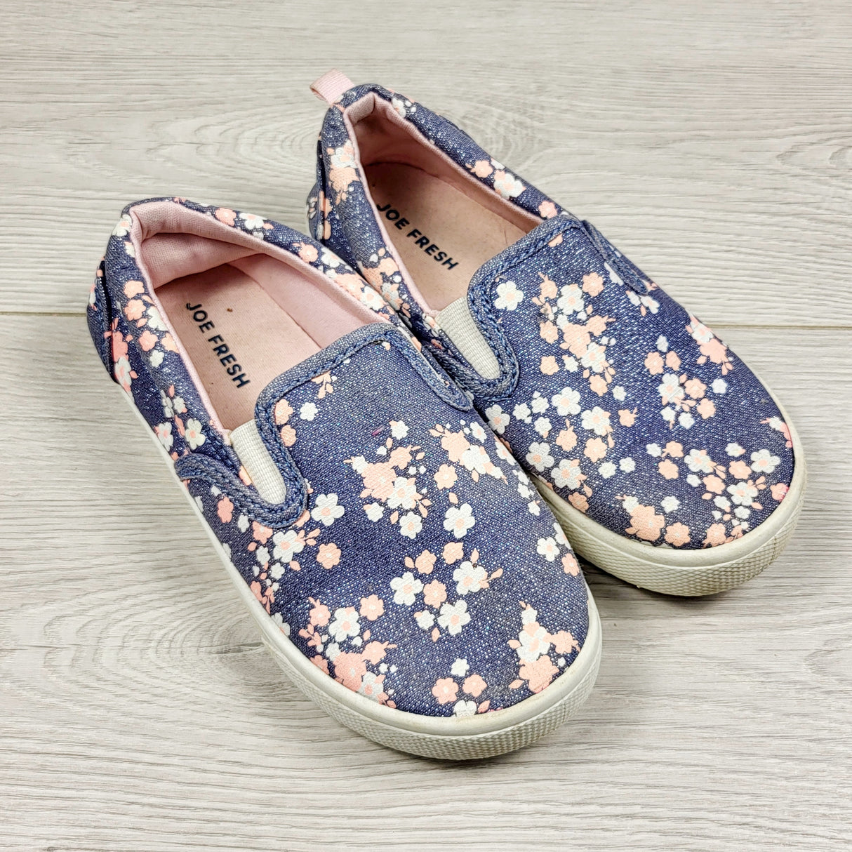 RXC2 - Joe chambray floral print slip on shoes with sparkles. Size 10