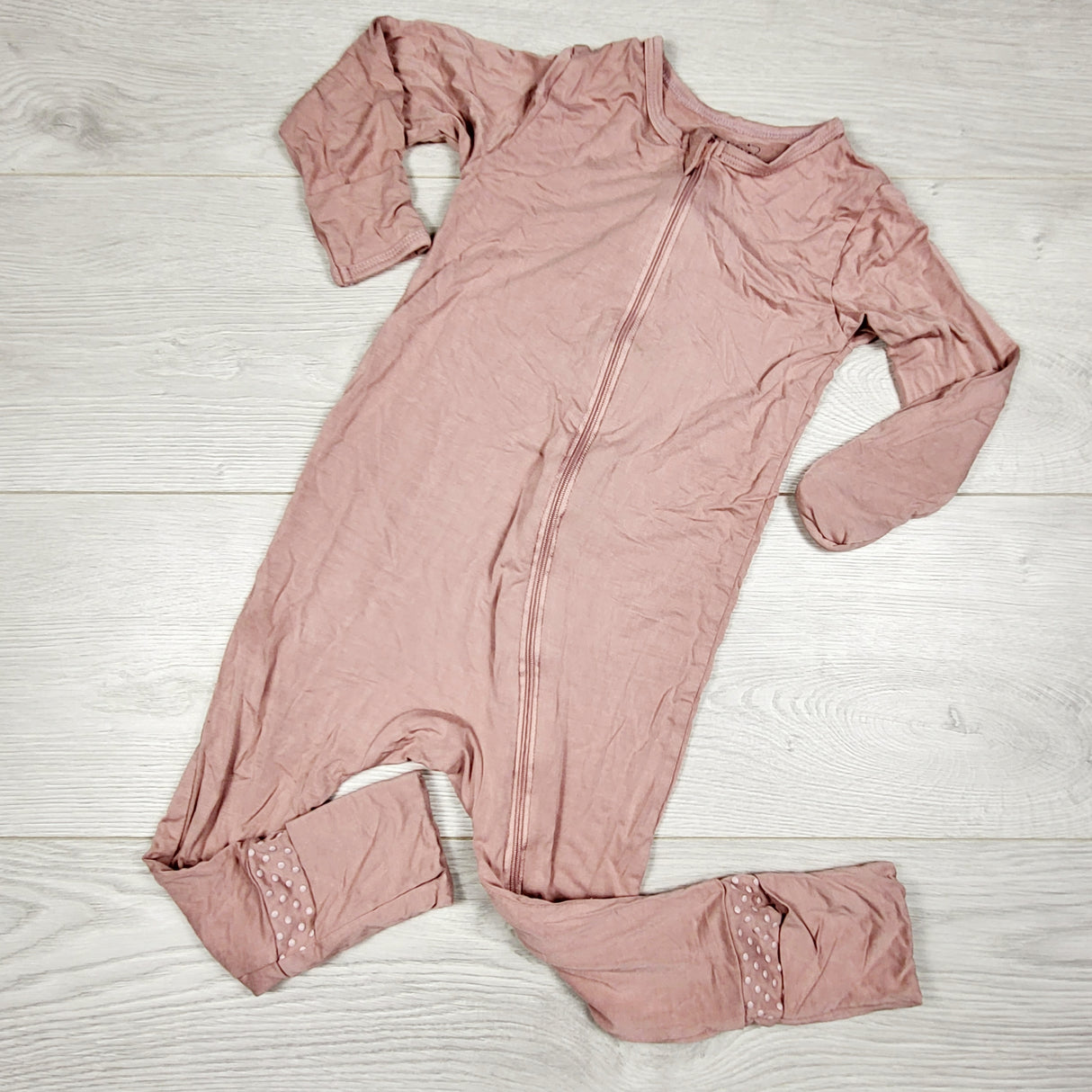 MWLL5 - Scainf beige-pink zippered bamboo sleeper. Size 18-24 months