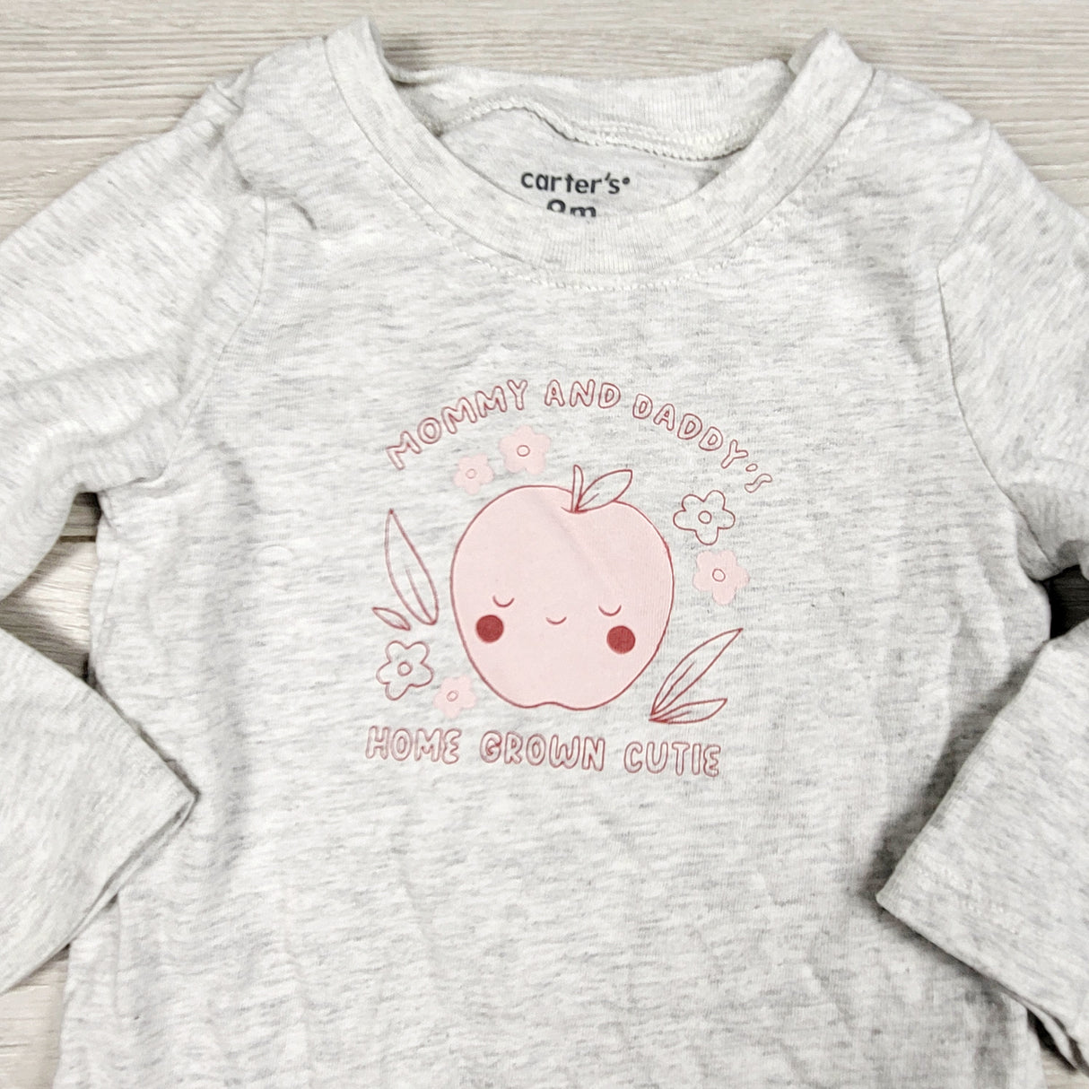 MWLL5 - Carters grey bodysuit with apple. Size 9 months