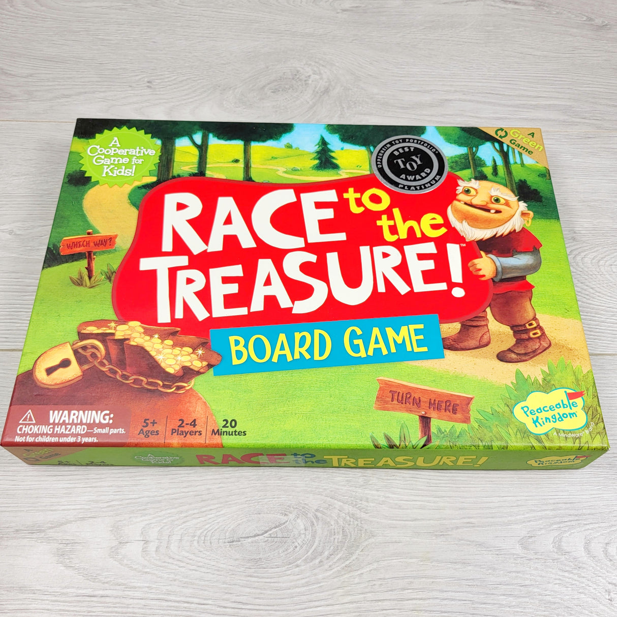 DAMO3 - Peaceable Kingdom Race to the Treasure board game