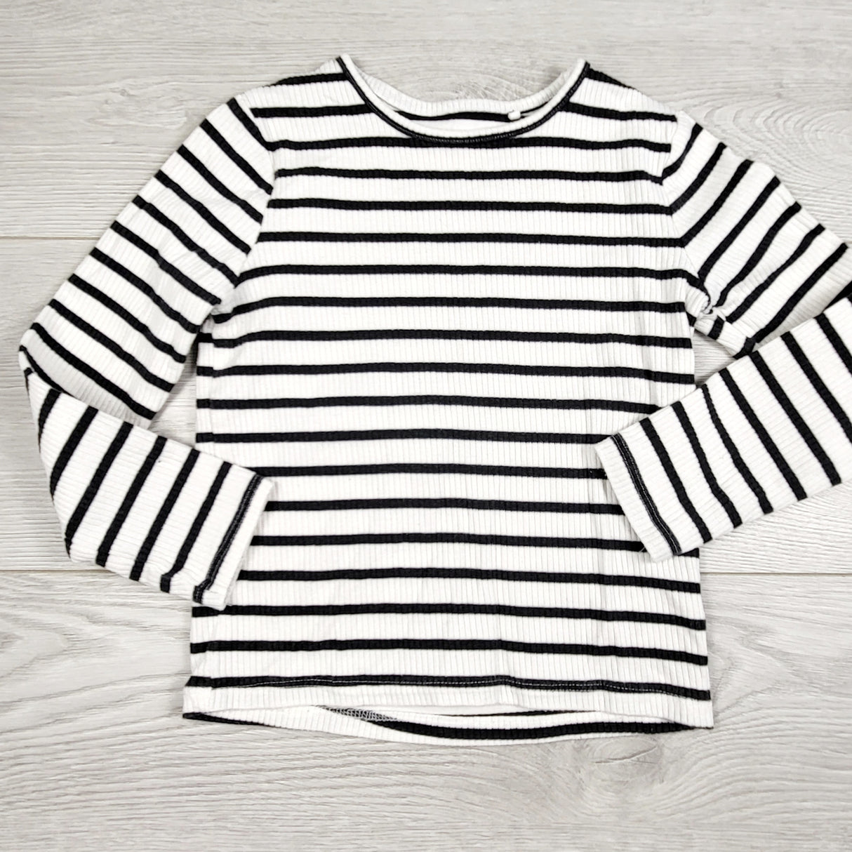 VIBU1 - Next navy striped rib knit top. Size 4/5T