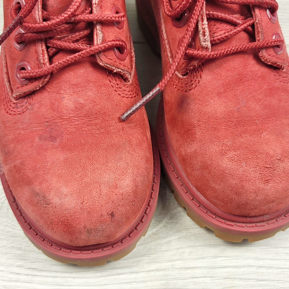 VIBU1 - Timberland red waterproof boots. Size 9 (Toddler)