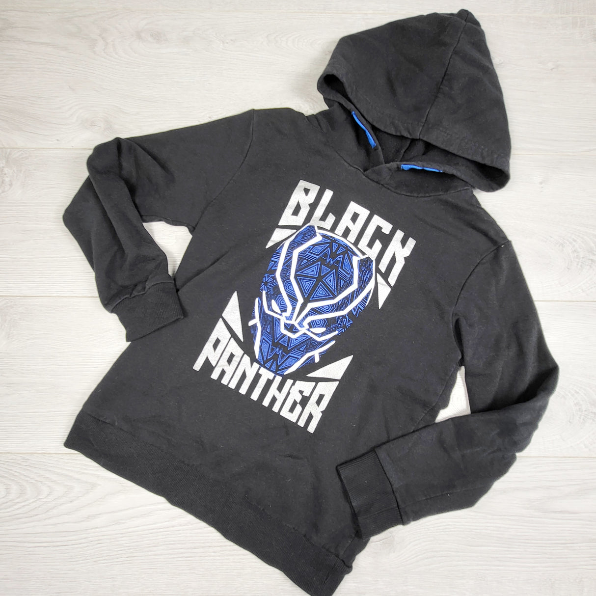RABR1 - Marvel black pullover Black Panther hoodie. Size 7/8