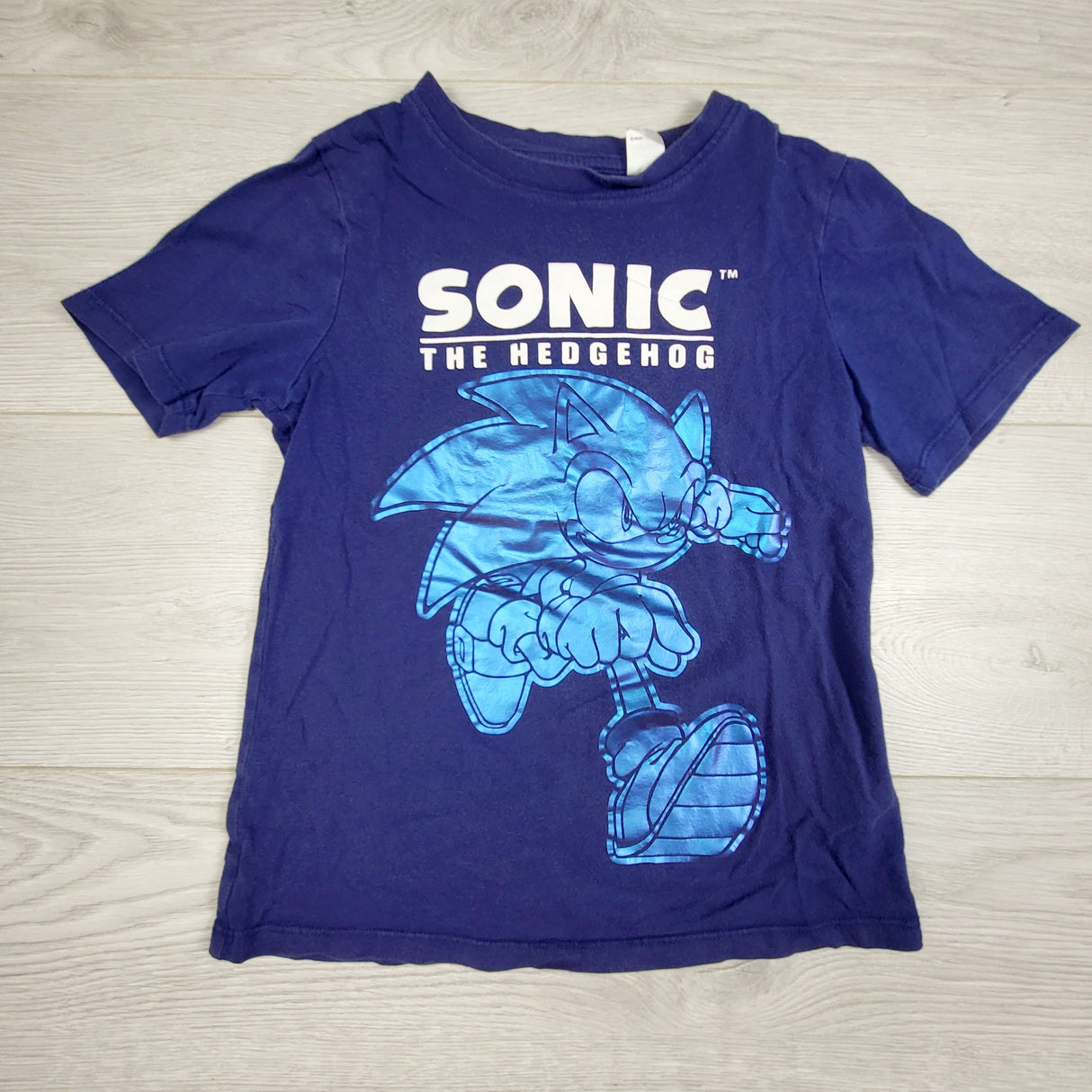 RABR1 - H and M navy Sonic the Hedgehog t-shirt. Size 6-8 Years