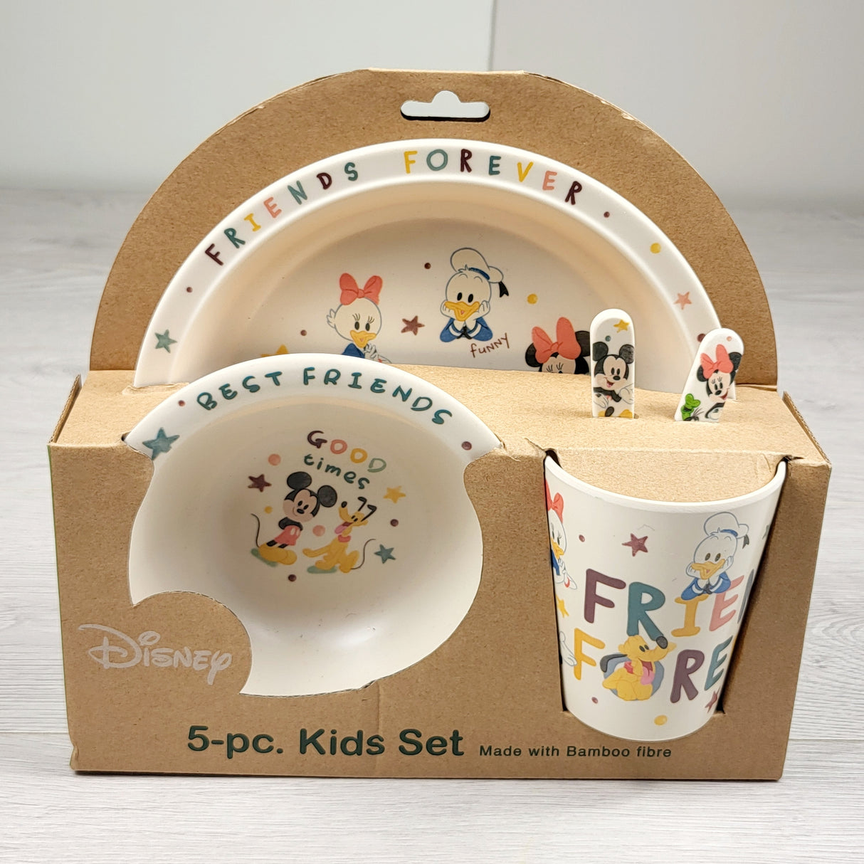 KAMG3 - NEW - Disney "Friends Forever" 5pc dinnerware set