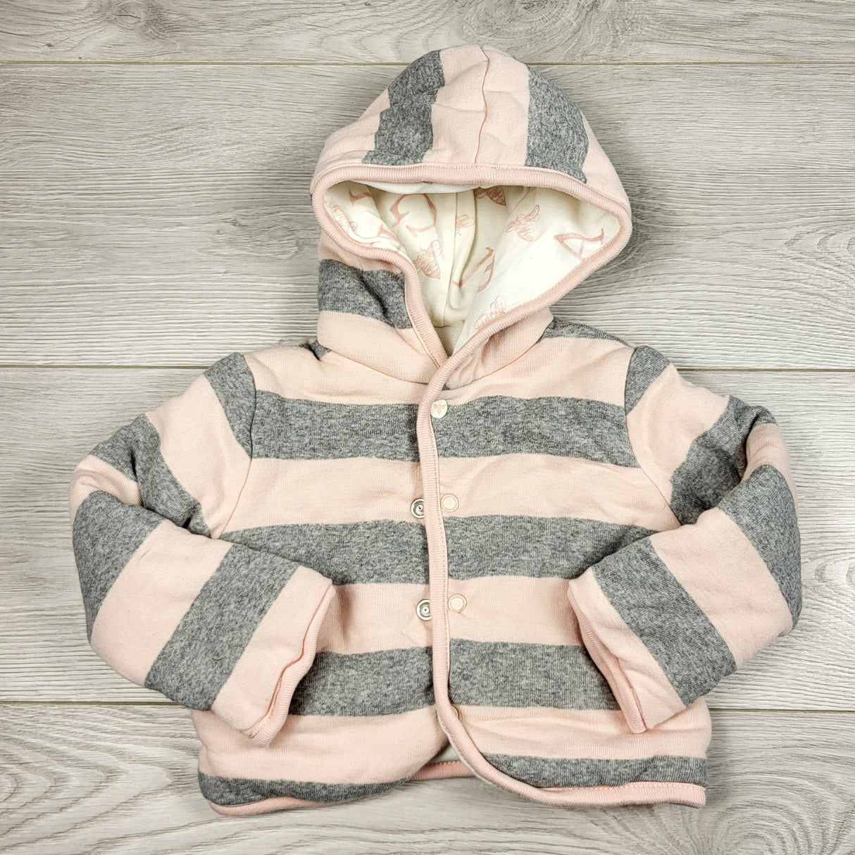 KAMG3 - Burt's Bees grey and pink striped quilted hoodie. Size 3-6 months