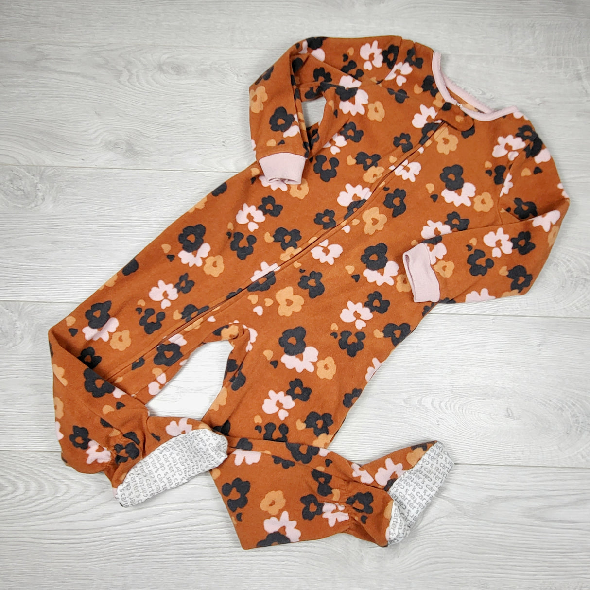 VIBU33 - Carters floral print zippered fleece sleeper. Size 4T
