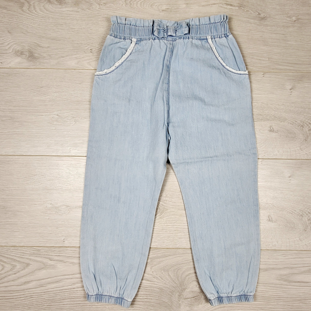 VIBU33 - Dunnes lightweight pull on denim pants. Size 3/4T