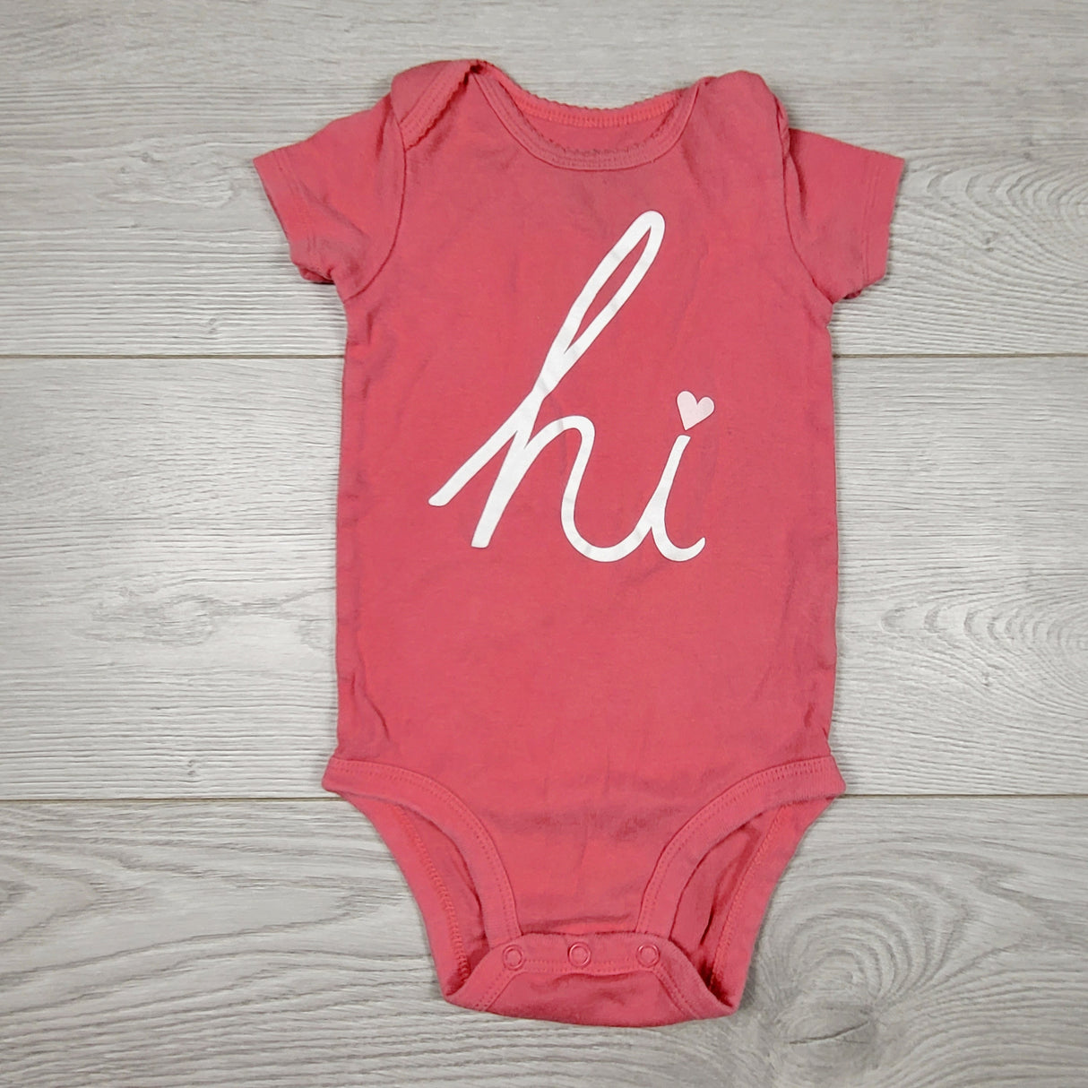VIBU33 - Carters pink "Hi" bodysuit. Size 9 months