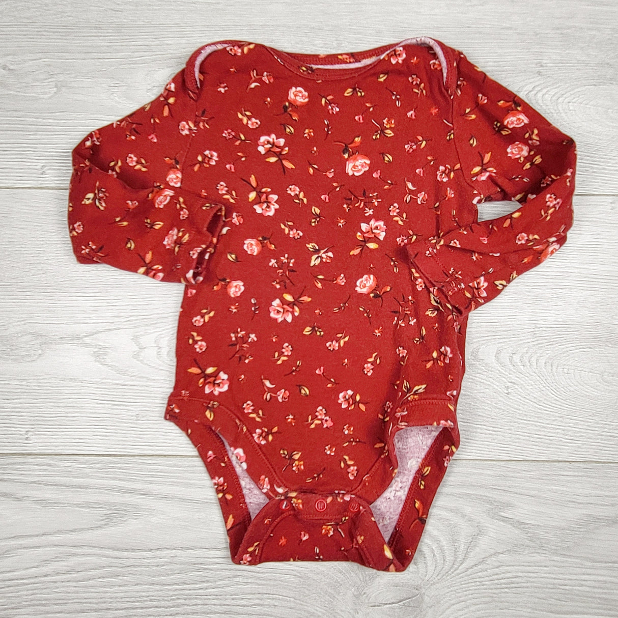 HKTT1 - Old Navy red floral bodysuit. Size 12-18 months