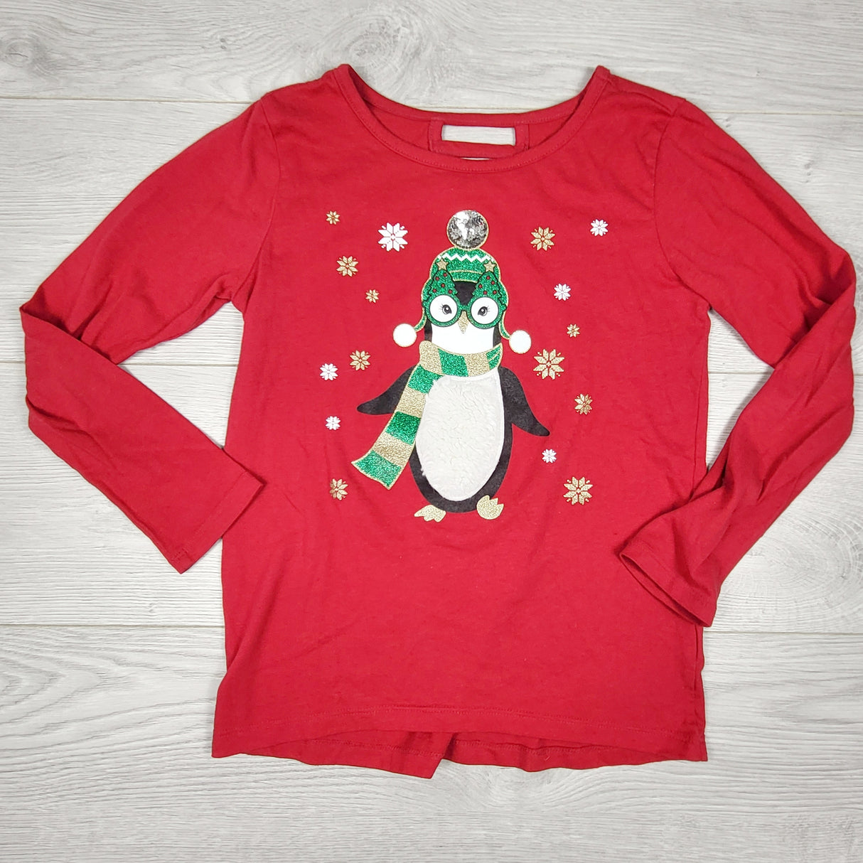 TBRG1 - Children's Place red top with penguin. Size 7/8