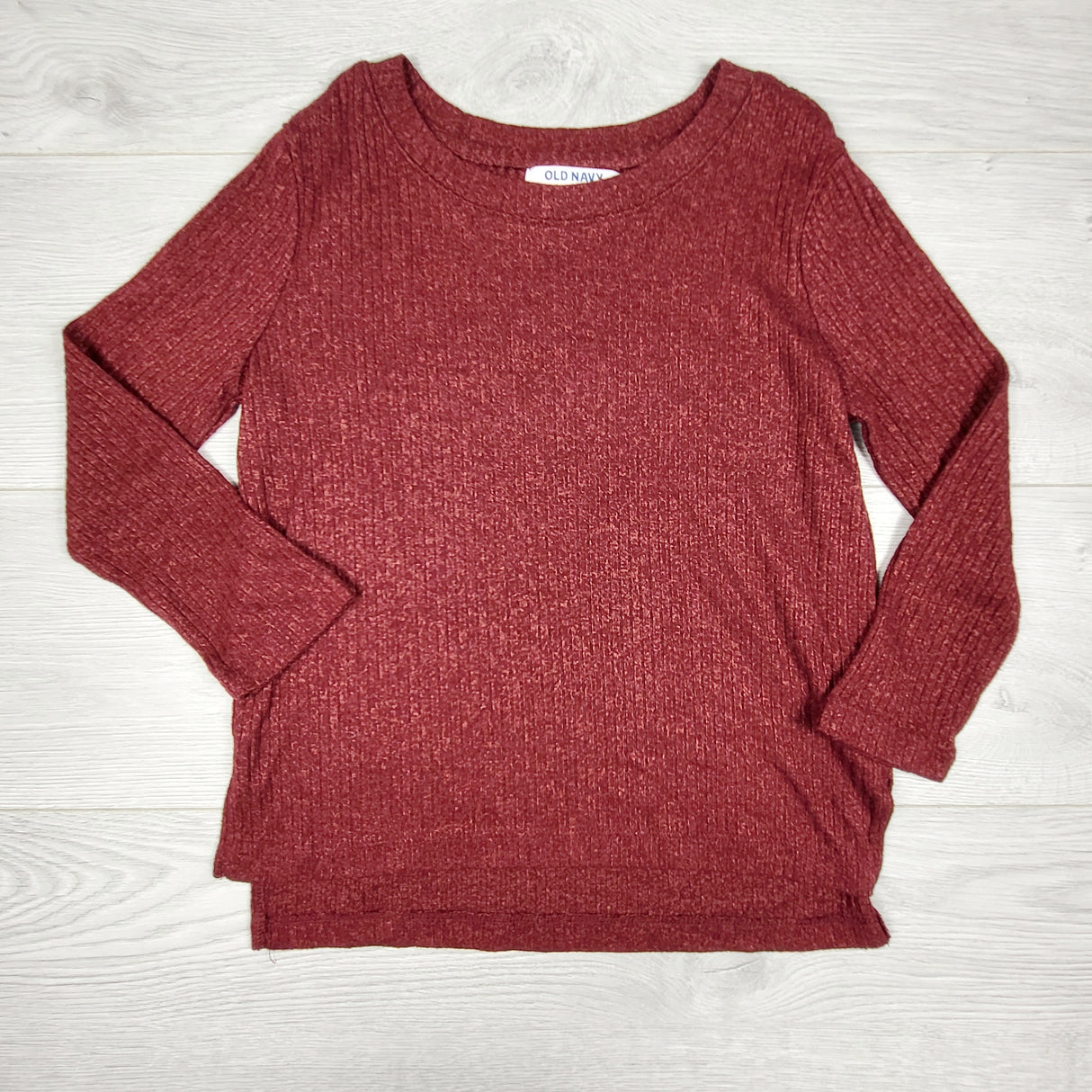TBRG1 - Old Navy burgundry ribbed knit top. Size 6/7