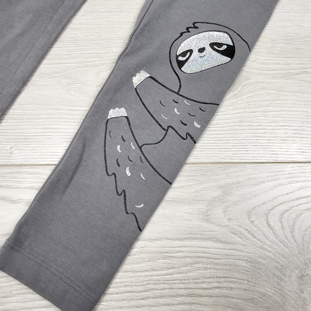 SKOT2 - Cat and Jack grey leggings with sloth. Size 6/6X