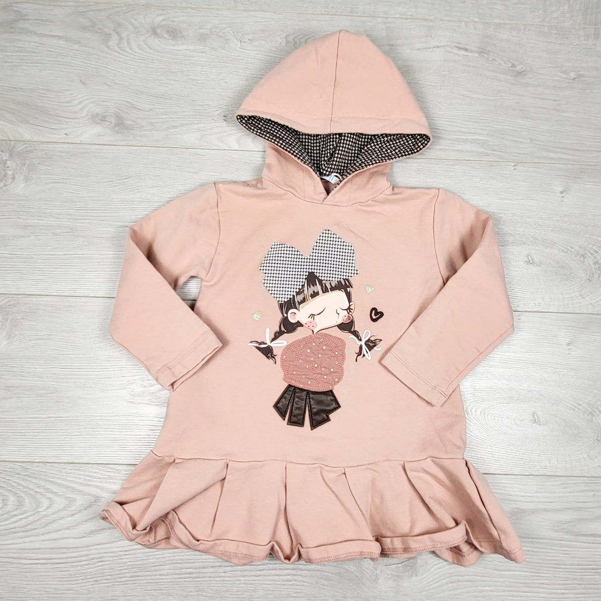 SKOT2 - Mayoral pink hooded dress with girl. Size 4T