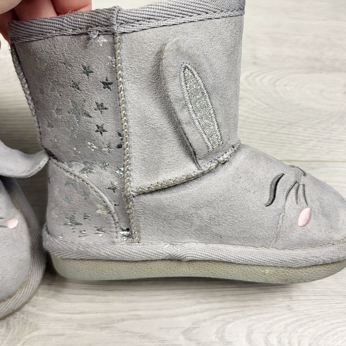 RABR2 - Grey bunny boots with faux fur lining. Size 7