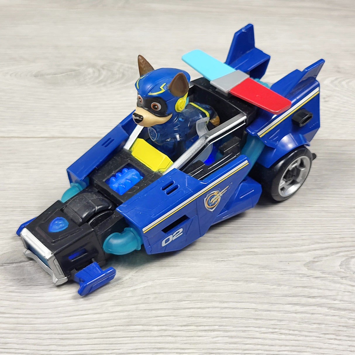 RABR2 - PAW Patrol: The Mighty Movie, Chase's Mighty Transforming Cruiser toy