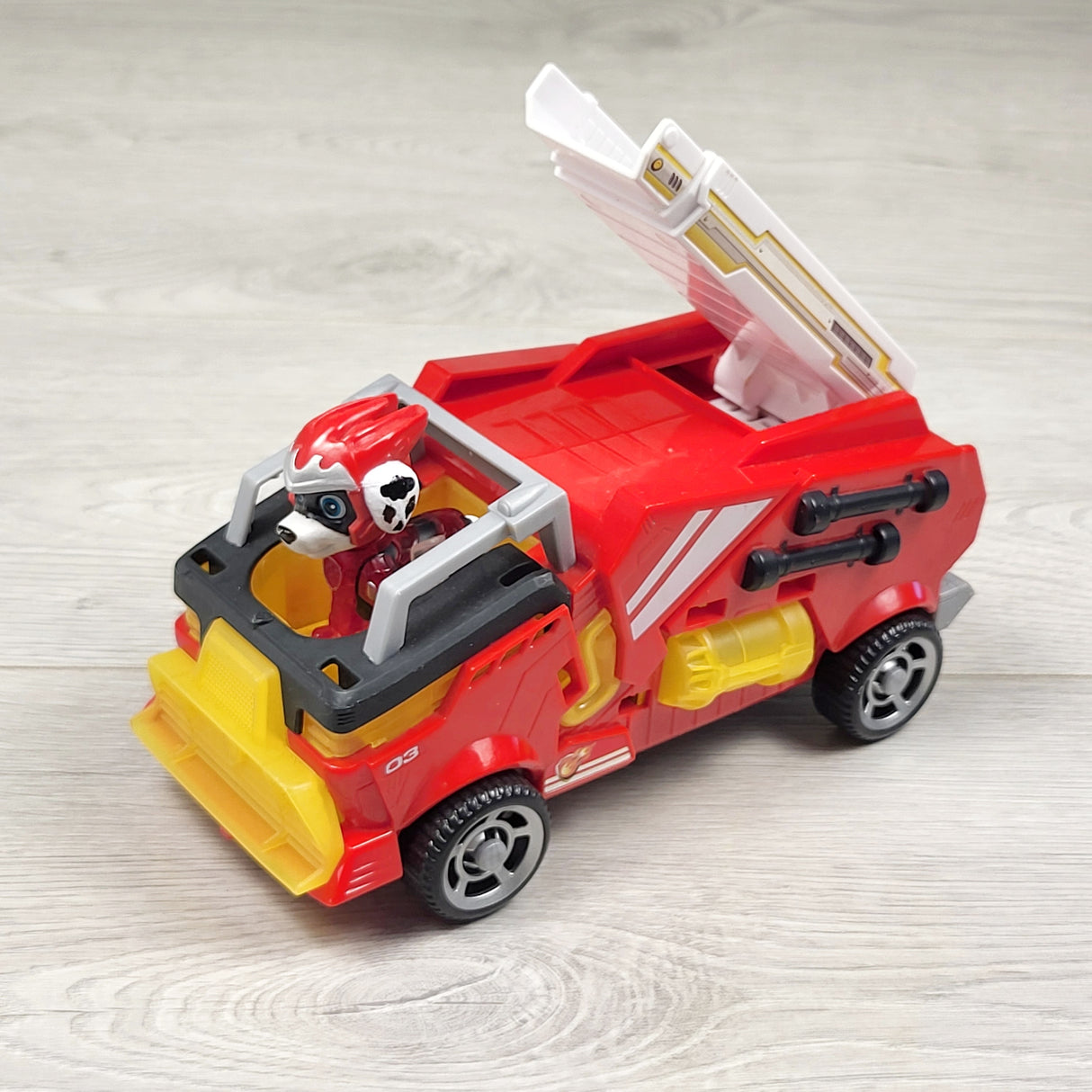 RABR2 - PAW Patrol: The Mighty Movie, Firetruck Toy with Marshall