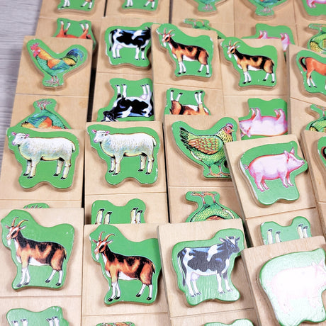 KSAL1 - Melissa and Doug Woode 3-D Farm Animals Dominoes Game