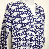 BRNA1 - Old Navy white anad navy patterned matenrity top. Size medium