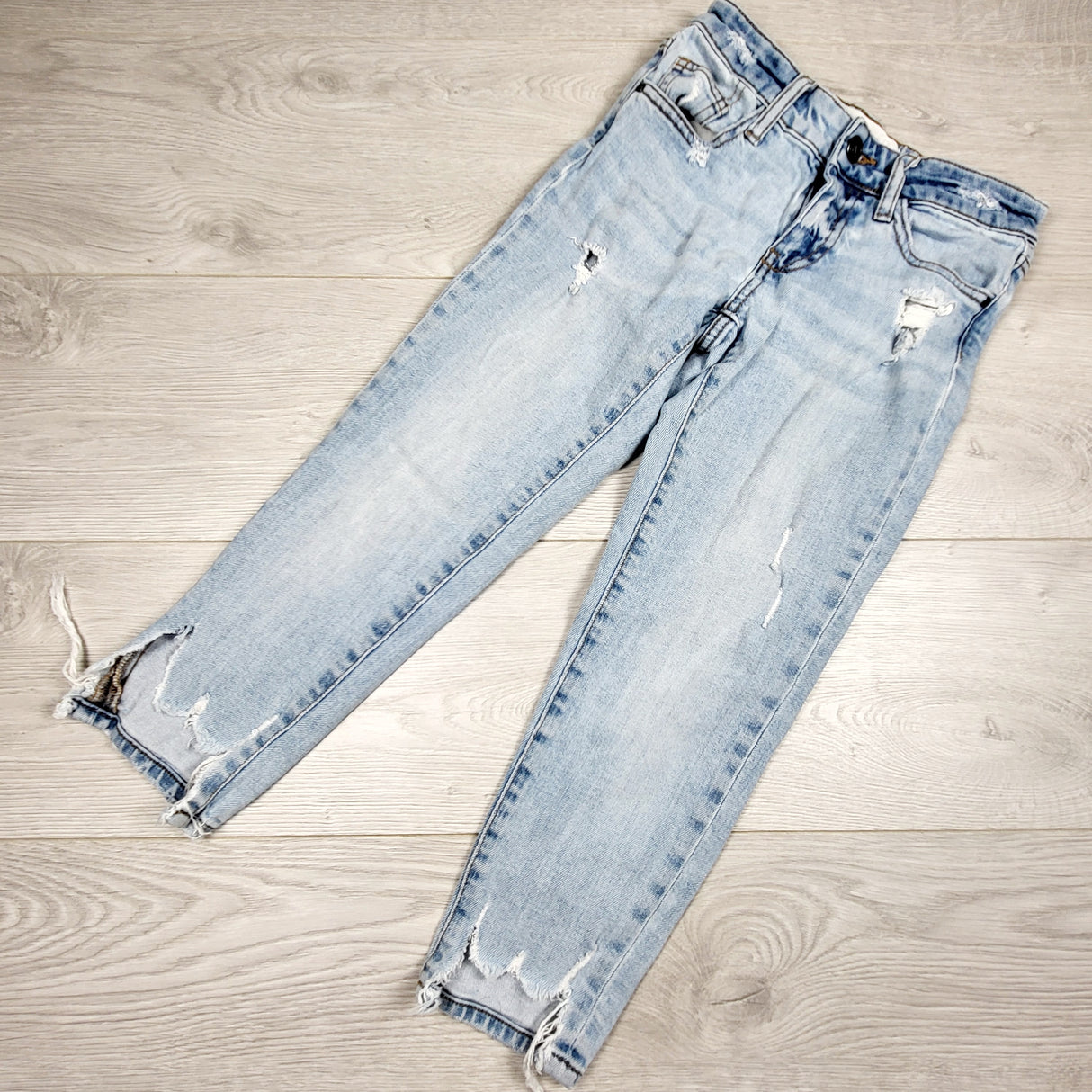 Teasure & Bond distressed girlfriend fit jeans. Size 7